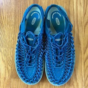 KEEN UNEEK Mens Sandals size 11
